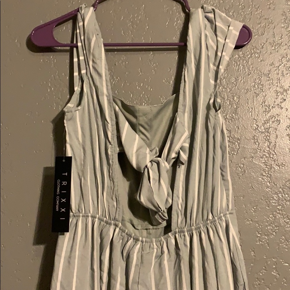 Dress - Picture 5 of 6